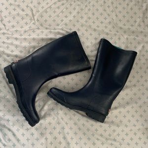 Navy rain boots
